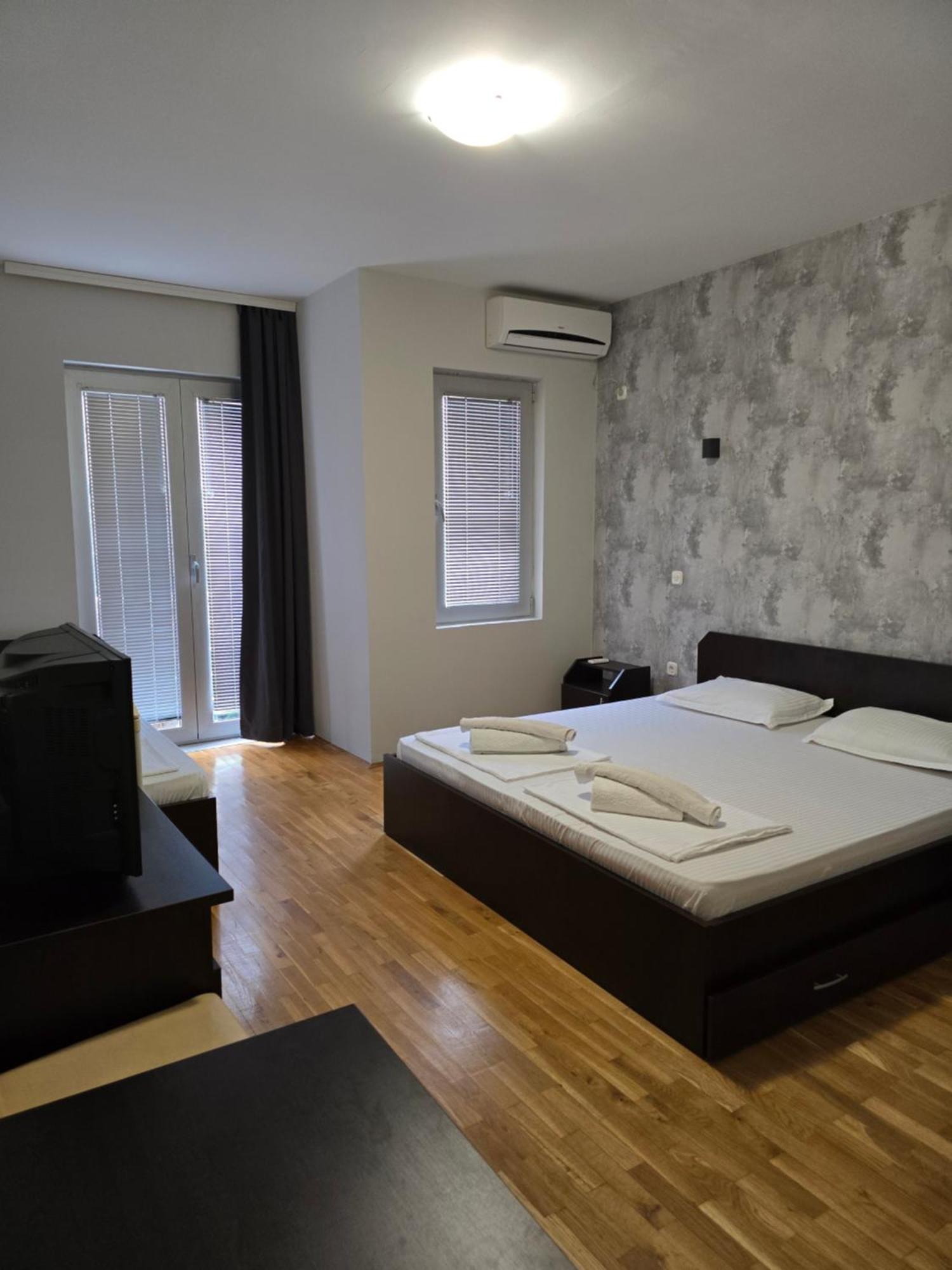 Apartments Philip II Ohrid Esterno foto